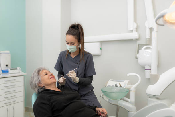 Best Emergency Tooth Extraction in San Rafael, NM